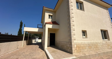 3-Bedroom Detached Villa with Swimming Pool on 780m² Plot – Monagrouli Outskirts