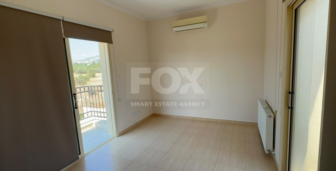 3-Bedroom Detached Villa with Swimming Pool on 780m² Plot – Monagrouli Outskirts