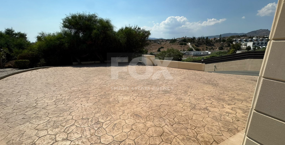3-Bedroom Detached Villa with Swimming Pool on 780m² Plot – Monagrouli Outskirts