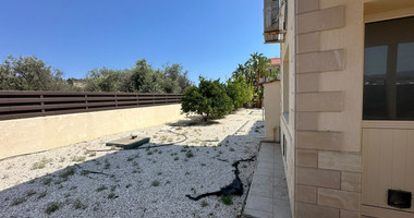 3-Bedroom Detached Villa with Swimming Pool on 780m² Plot – Monagrouli Outskirts