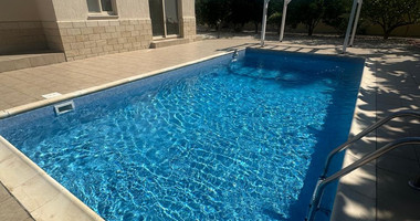 3-Bedroom Detached Villa with Swimming Pool on 780m² Plot – Monagrouli Outskirts