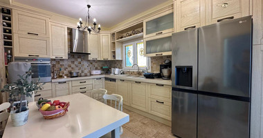 Elegant Four-Bedroom Luxury Detached Villa with Sea Views | Agios Tychon Tourist Area