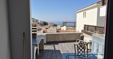 Beautiful Two Bedroom Maisonette for Rent in Peyia with Stunning Sea Views