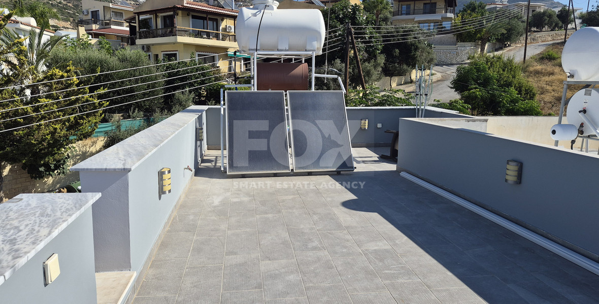 Beautiful Two Bedroom Maisonette for Rent in Peyia with Stunning Sea Views