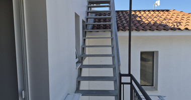Beautiful Two Bedroom Maisonette for Rent in Peyia with Stunning Sea Views