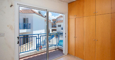 A two-bedroom house for sale in Argaka, Paphos, offering verandas, rooftop terrace, and excellent potential for permanent living, holidays, or rental investment.