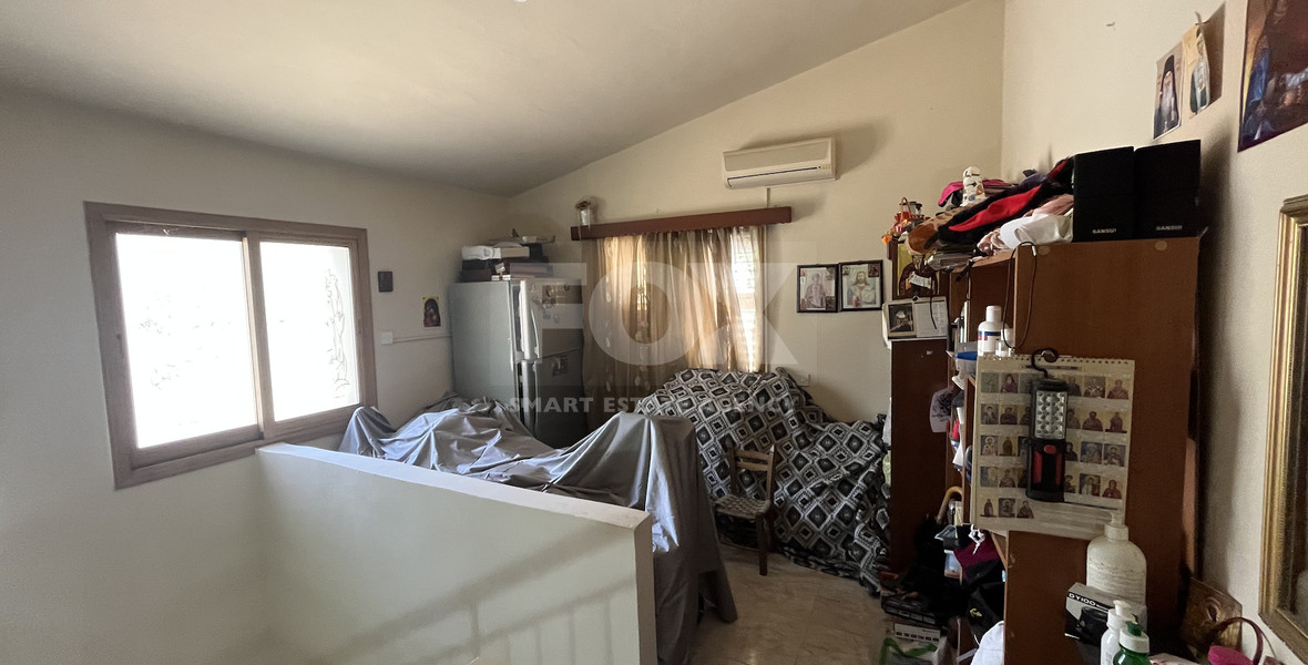 Beautiful Two-Level House in Alassa for Sale with 4+1 Bedrooms and Spacious Garden