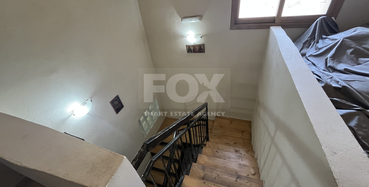 Beautiful Two-Level House in Alassa for Sale with 4+1 Bedrooms and Spacious Garden