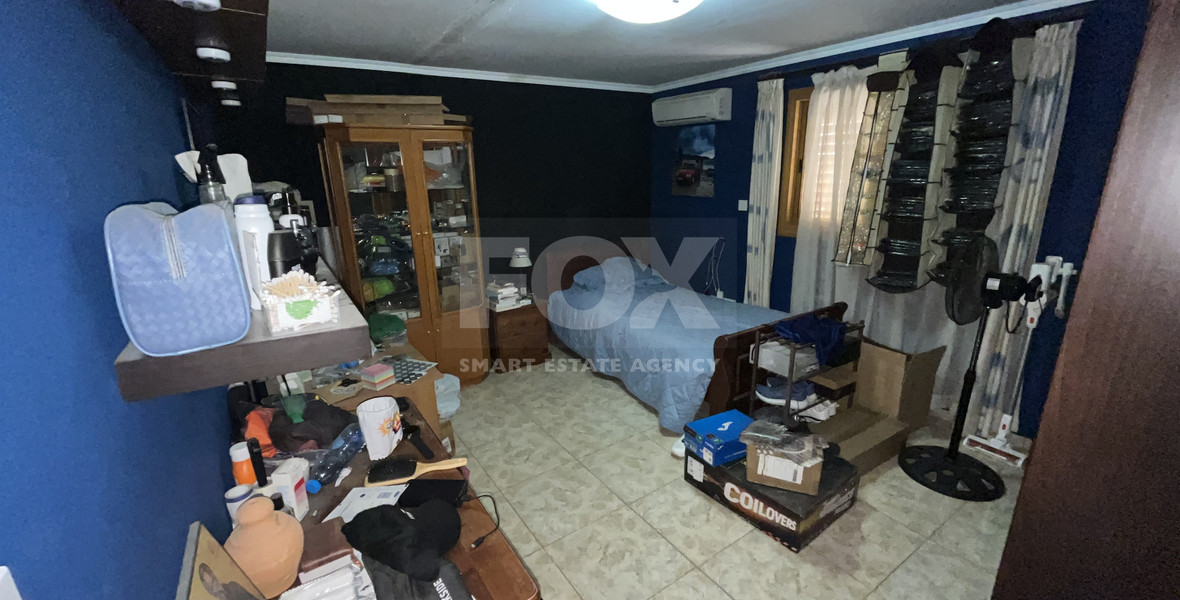 Beautiful Two-Level House in Alassa for Sale with 4+1 Bedrooms and Spacious Garden