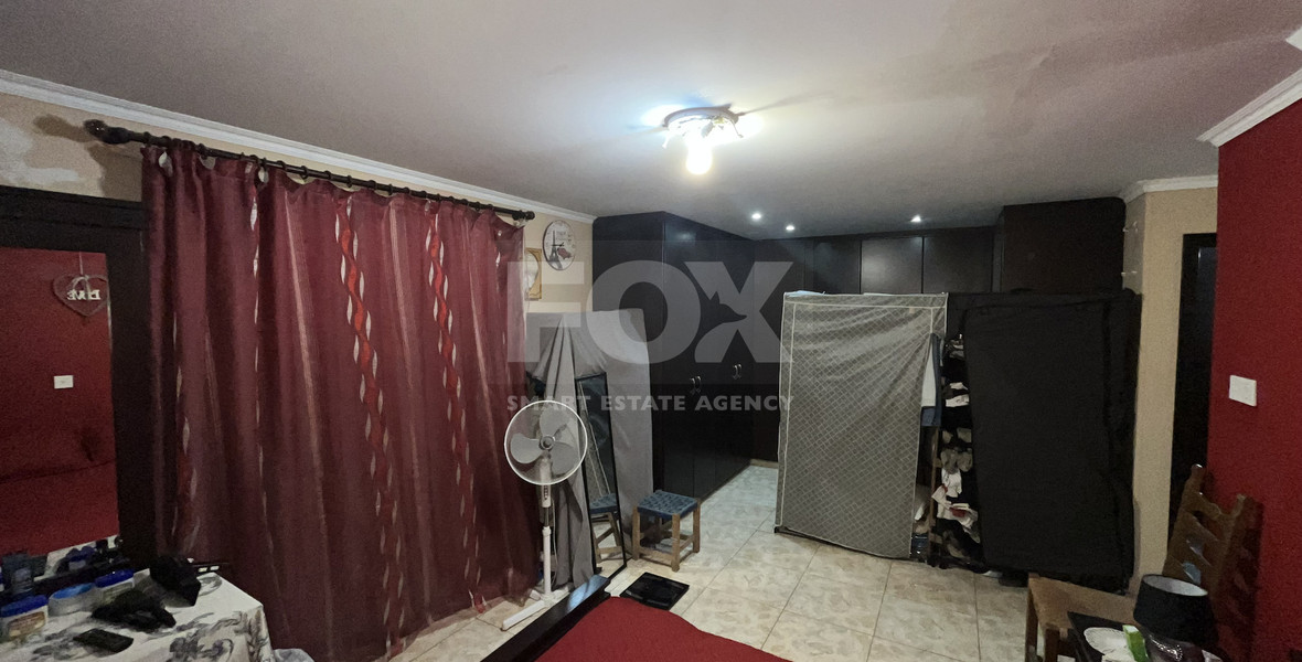 Beautiful Two-Level House in Alassa for Sale with 4+1 Bedrooms and Spacious Garden