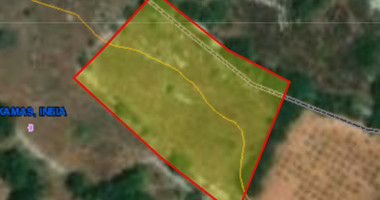 Large 1,673 m² Field for Sale in Ineia, Paphos