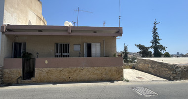 Two-level House with View and Garden for Sale at the Heart of Germasogeia