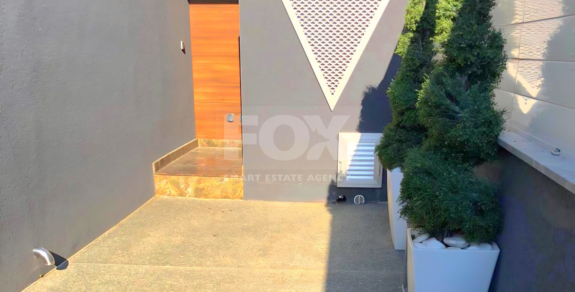 Prestigious 6-Bedroom Luxury Six Bedroom Villa for Rent in Kolossi, Limassol | Private Pool, Jacuzzi, Gym & Elegant Family Estate