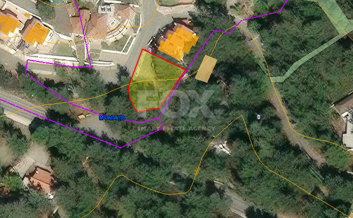 For Sale Building Plot 484 m2 in Forested Moniatis