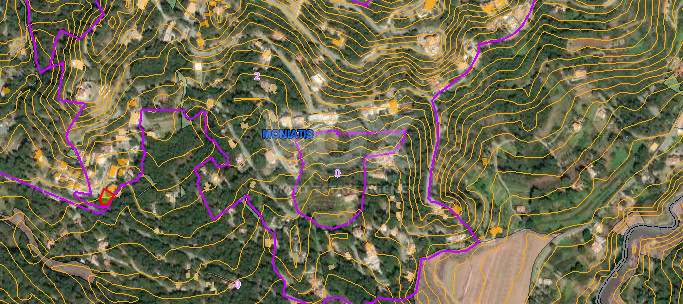 For Sale Building Plot 484 m2 in Forested Moniatis