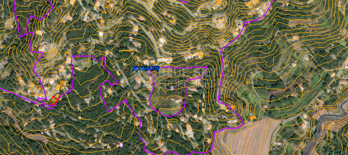 For Sale Building Plot 484 m2 in Forested Moniatis