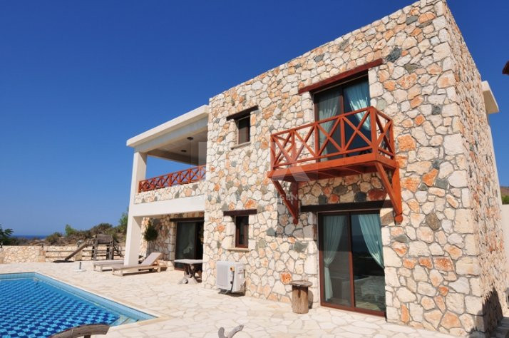 Stone four bedroom villa in Agia Marina , Polis Chrysochous , in Paphos for sale-Title deed available