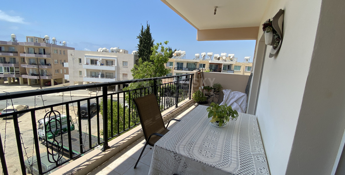 Fully Furnished Two Bedroom Apartment in Universal Area, for sale