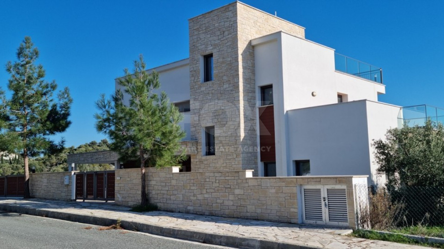 Luxury four bedroom luxury detached villa in  Secret Valley, Kouklia,