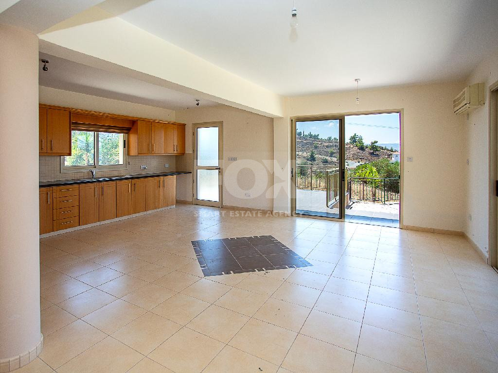 Four-Bedroom House with Swimming Pool in Argaka, Paphos for sale