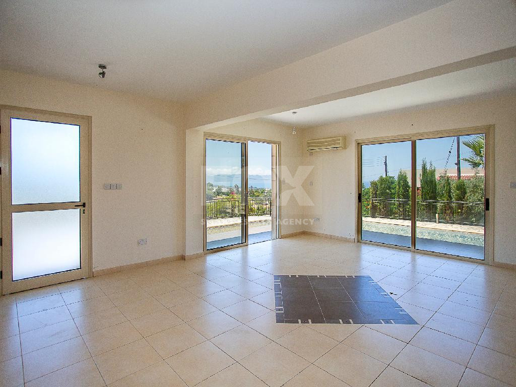Four-Bedroom House with Swimming Pool in Argaka, Paphos for sale