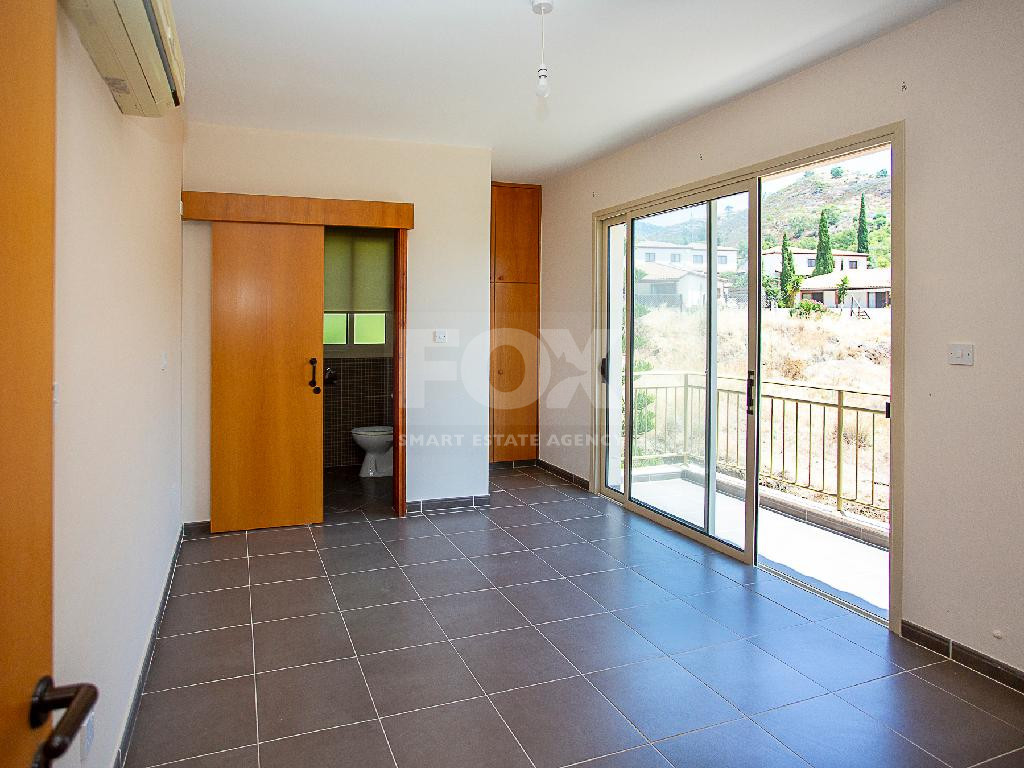 Four-Bedroom House with Swimming Pool in Argaka, Paphos for sale