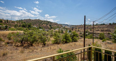 Four-Bedroom House with Swimming Pool in Argaka, Paphos for sale