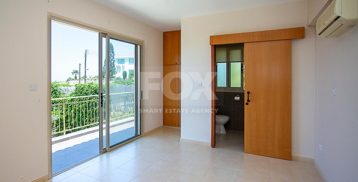 Four-Bedroom House with Swimming Pool in Argaka, Paphos for sale