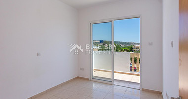 One-bedroom apartment for sale in Tala, Paphos , communal swimming pool, and Title Deed. Ideal for living or investment.