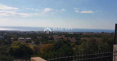 One-Bedroom Apartment for Sale in Mesa Chorio , Paphos with large garden and separate title deed