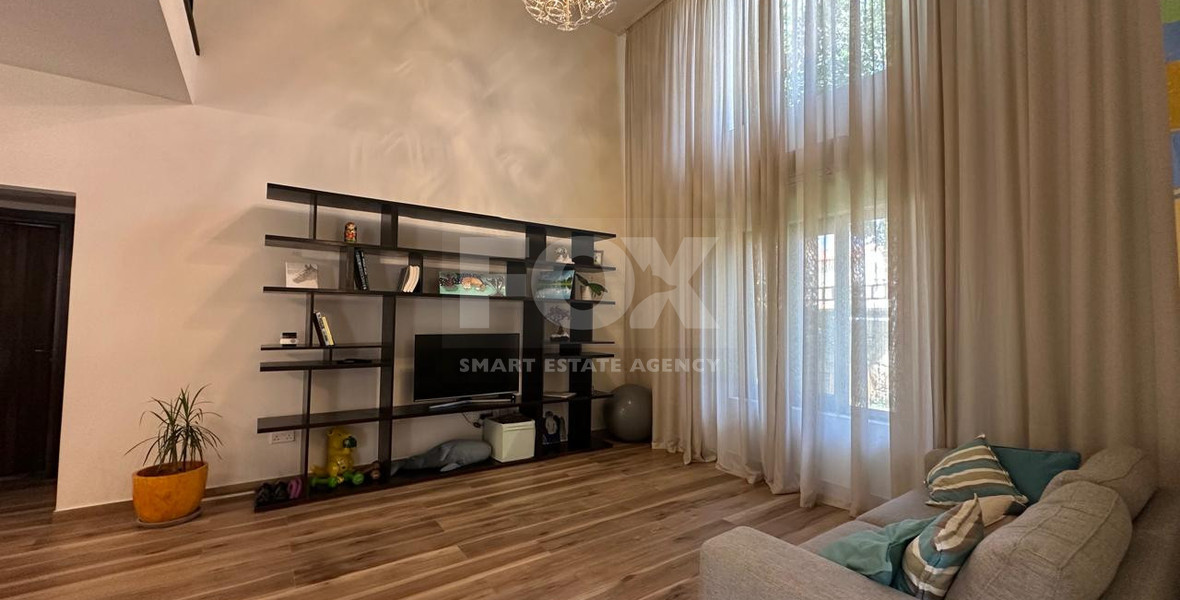 Contemporary Six-Bedroom Luxury Villa with Private Pool & Smart Home Technology,  Souni