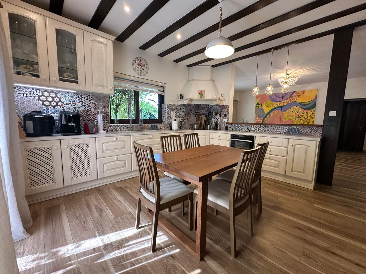 6-Schlafzimmer-Villa 220 m² in Souni Zanatzia, Zypern