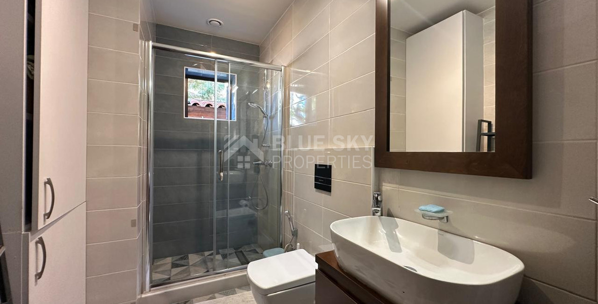 Contemporary Six-Bedroom Luxury Villa with Private Pool & Smart Home Technology,  Souni