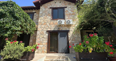 Contemporary Six-Bedroom Luxury Villa with Private Pool & Smart Home Technology,  Souni