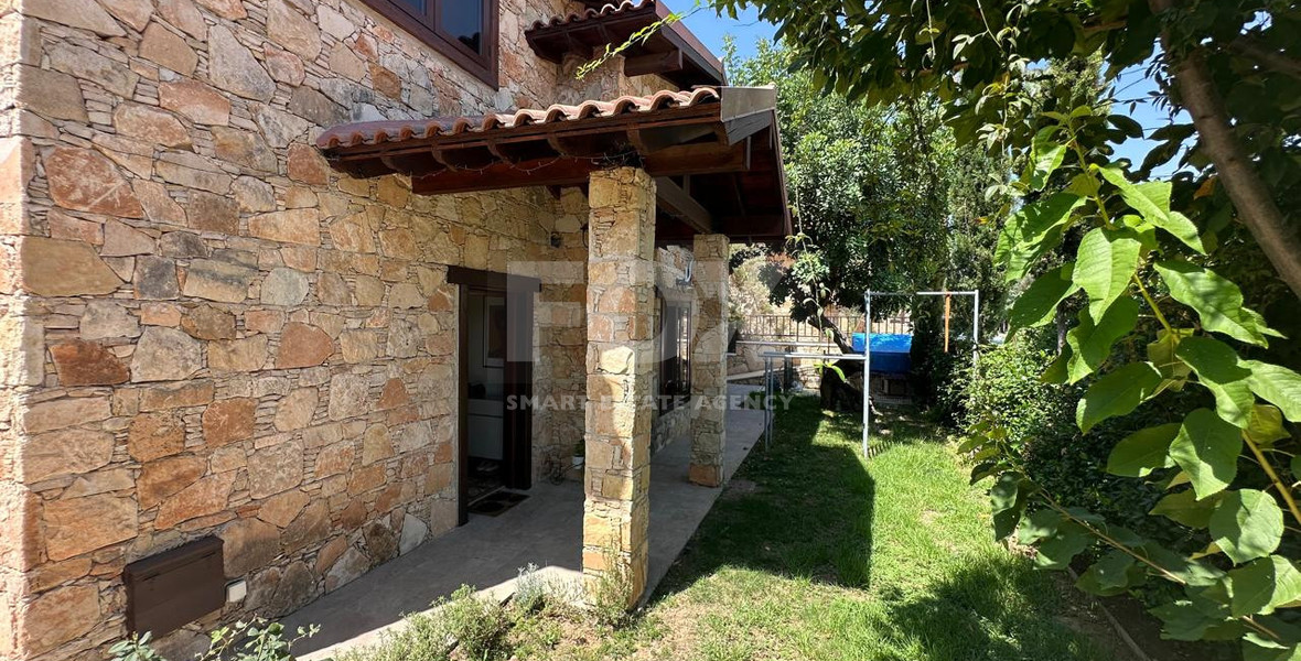 Contemporary Six-Bedroom Luxury Villa with Private Pool & Smart Home Technology,  Souni