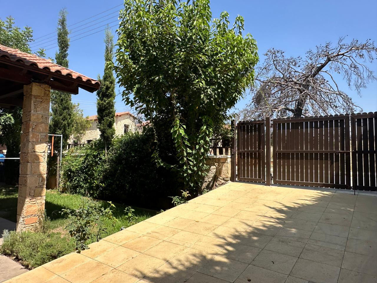 6-Schlafzimmer-Villa 220 m² in Souni Zanatzia, Zypern