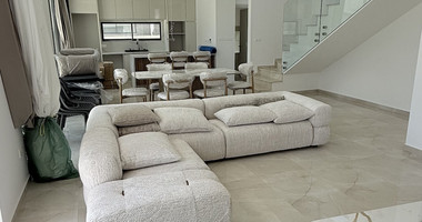 For rent Luxury Exclusive Gated Coastal Villa in Geroskipou in Paphos
