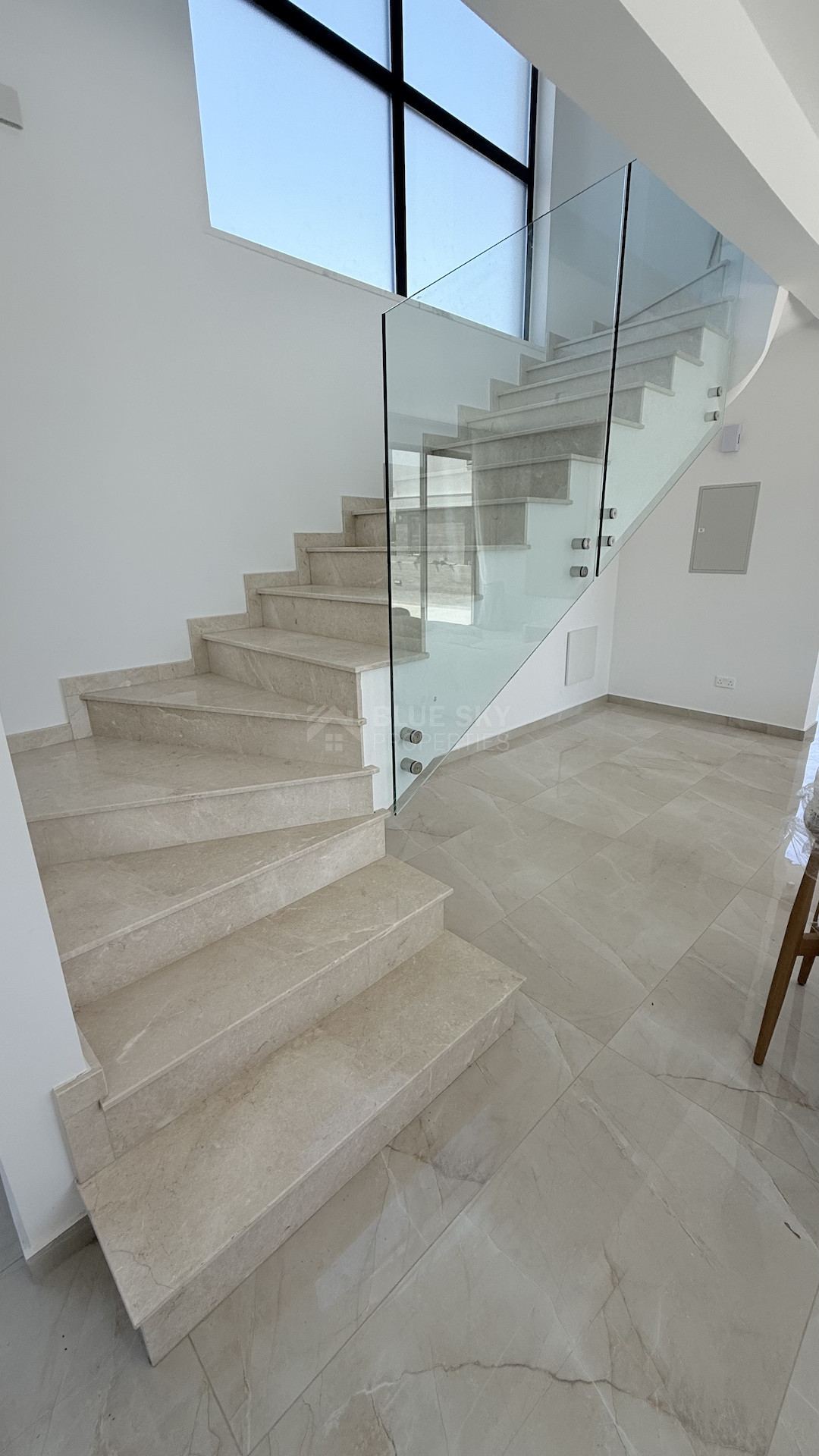 For rent Luxury Exclusive Gated Coastal Villa in Geroskipou in Paphos