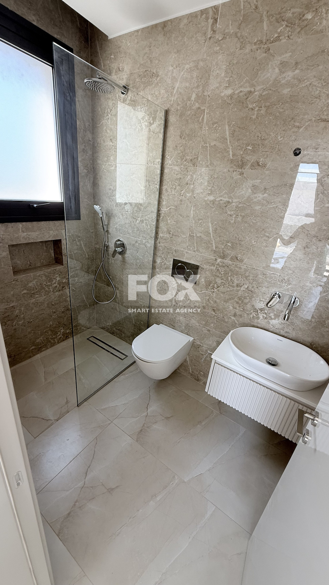 For rent Luxury Exclusive Gated Coastal Villa in Geroskipou in Paphos