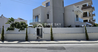 Three Bedroom Modern-Detached House with Garden in Zakaki Area