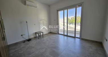 Three Bedroom Modern-Detached House with Garden in Zakaki Area