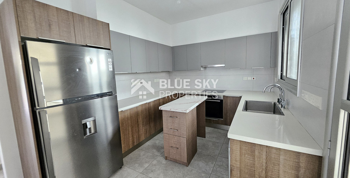 Three Bedroom Modern-Detached House with Garden in Zakaki Area