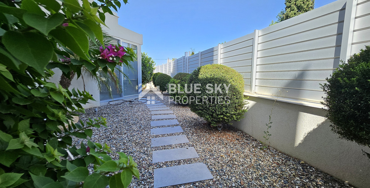 Three Bedroom Modern-Detached House with Garden in Zakaki Area