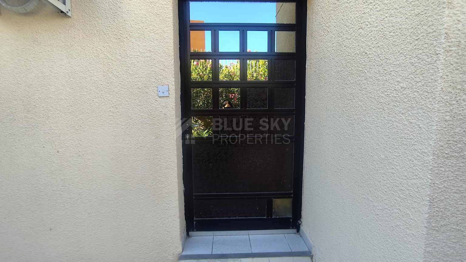 One-Bedroom Furnished Apartment for Rent in Katholiki – Available Now