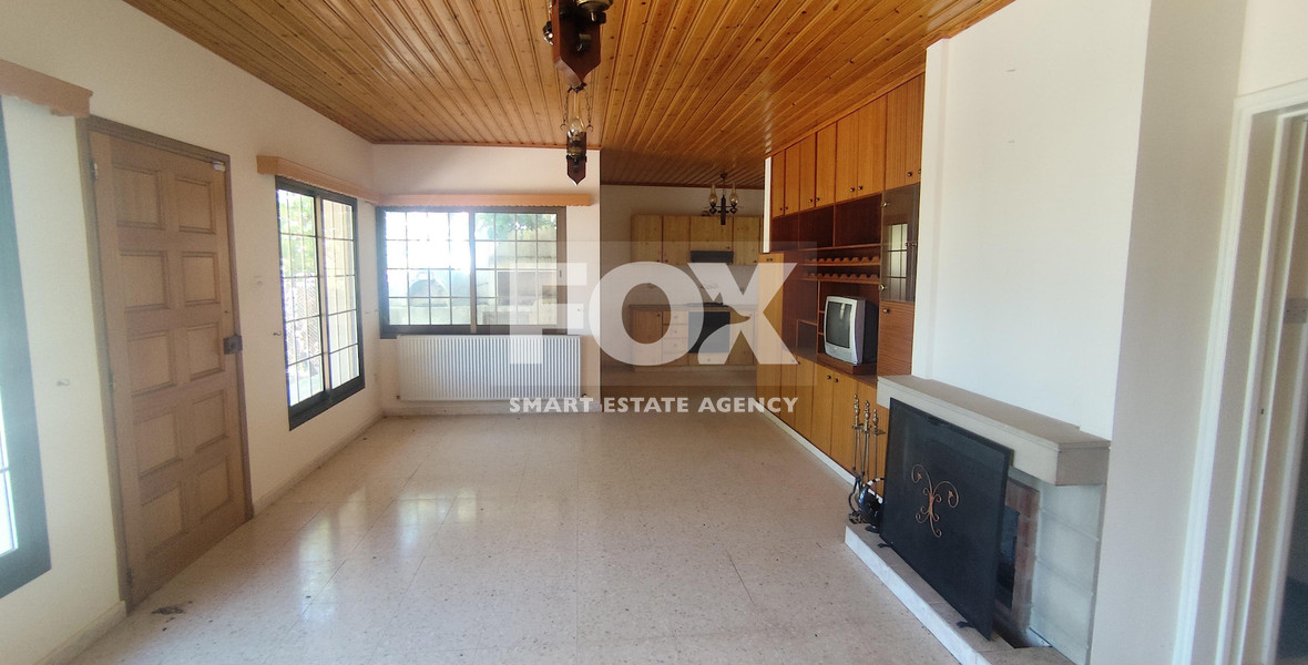 Spacious  three Bedroom House with Large Garden for Rent in Moniatis