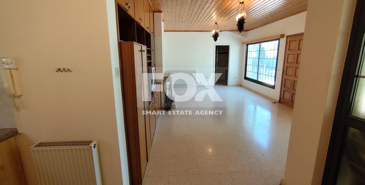 Spacious  three Bedroom House with Large Garden for Rent in Moniatis