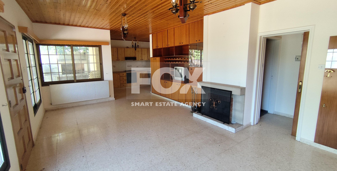 Spacious  three Bedroom House with Large Garden for Rent in Moniatis