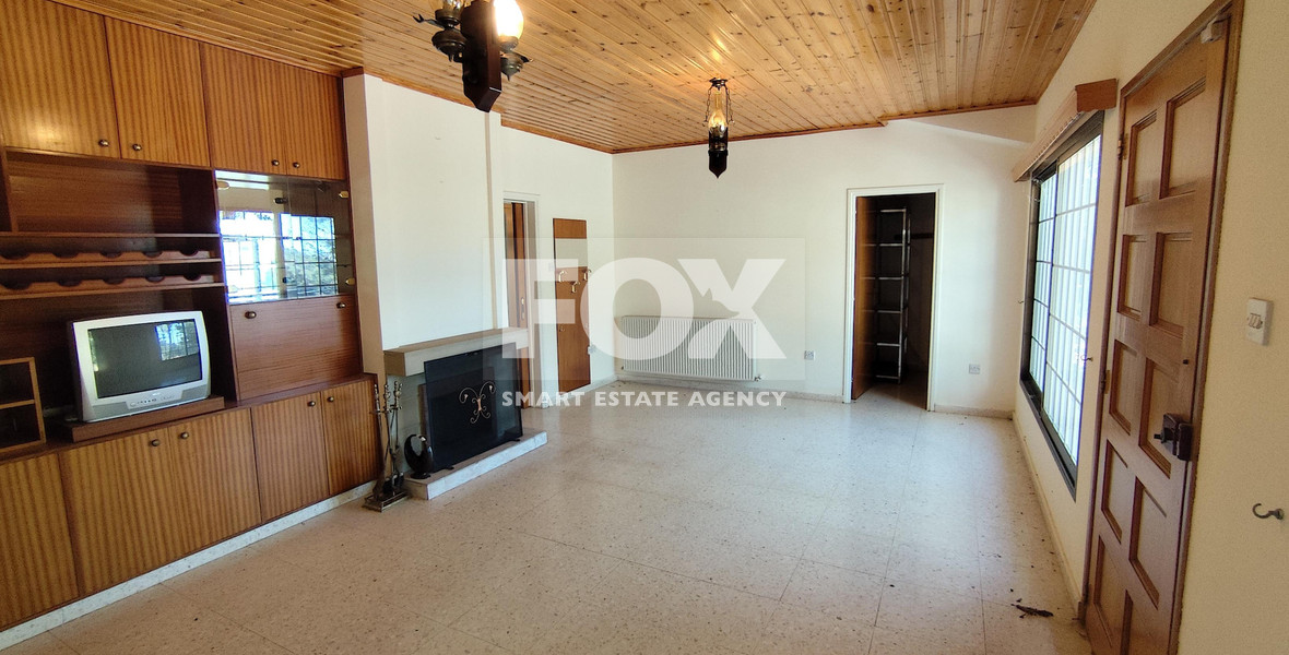 Spacious  three Bedroom House with Large Garden for Rent in Moniatis