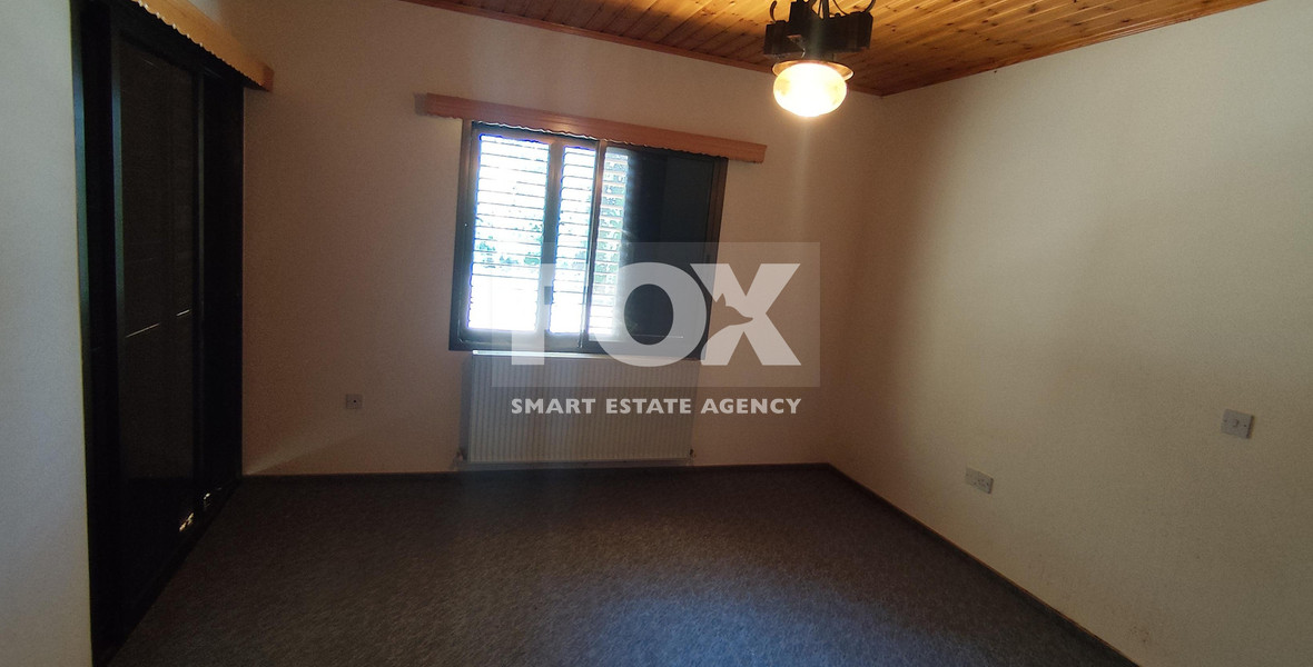 Spacious  three Bedroom House with Large Garden for Rent in Moniatis