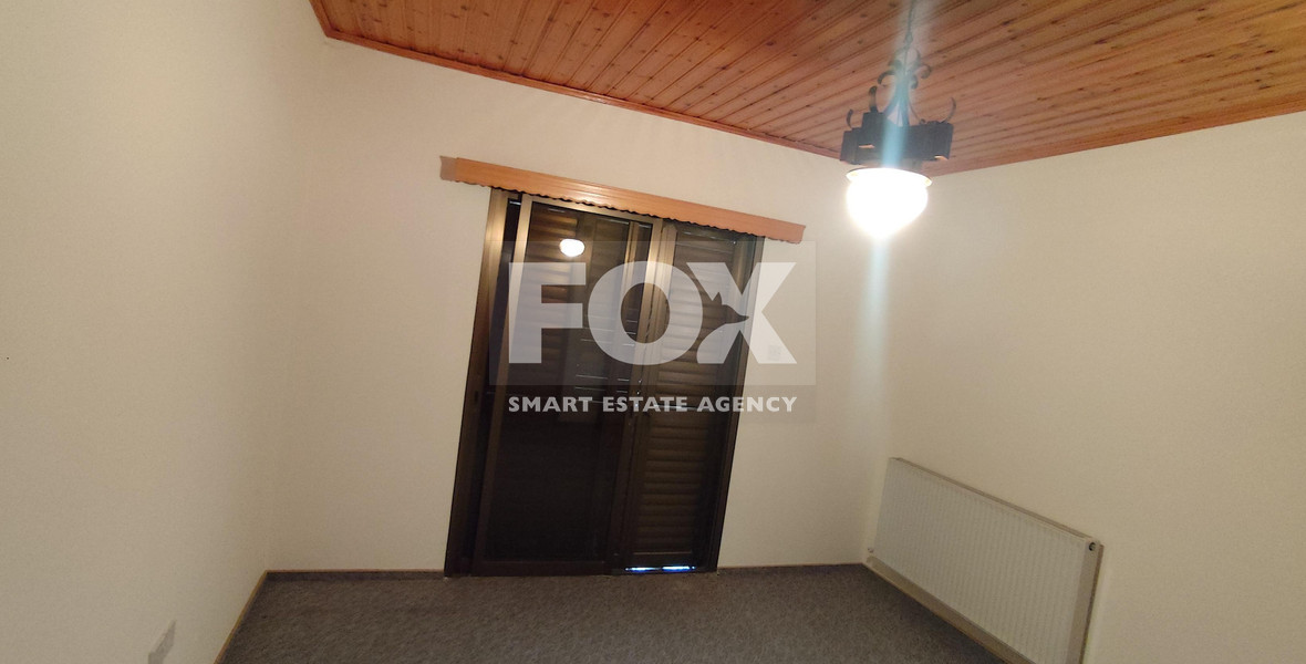 Spacious  three Bedroom House with Large Garden for Rent in Moniatis